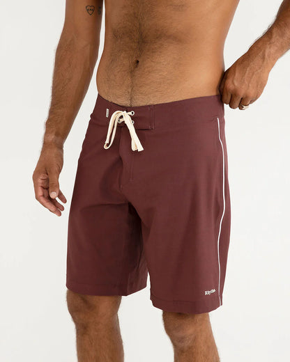 Rhythm Essential Trunk- Merlot