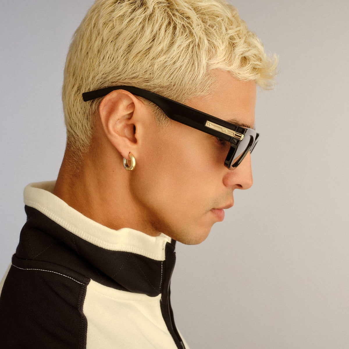 Le Specs Cubito + Black