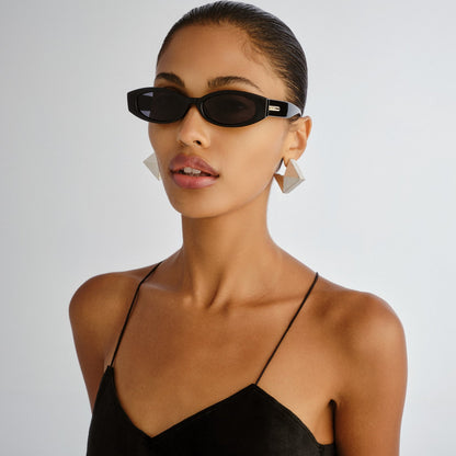 Le Specs Belladona Black