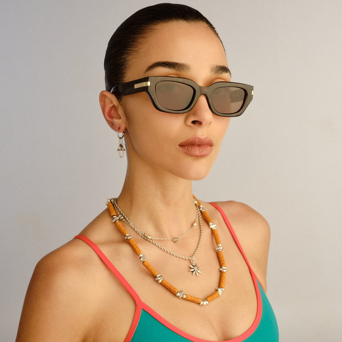 Le Specs Cubito + Tort